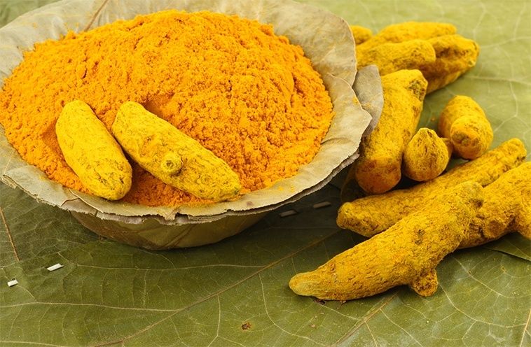 Benefits of turmeric for hair